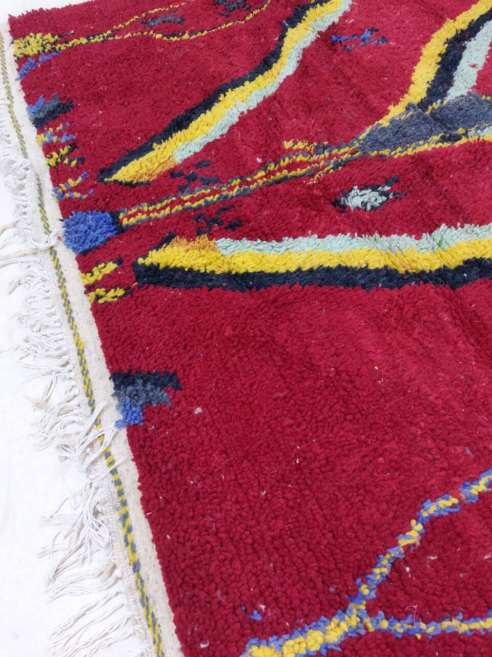 Handmade red moroccan berber rug 300 x 200 cm