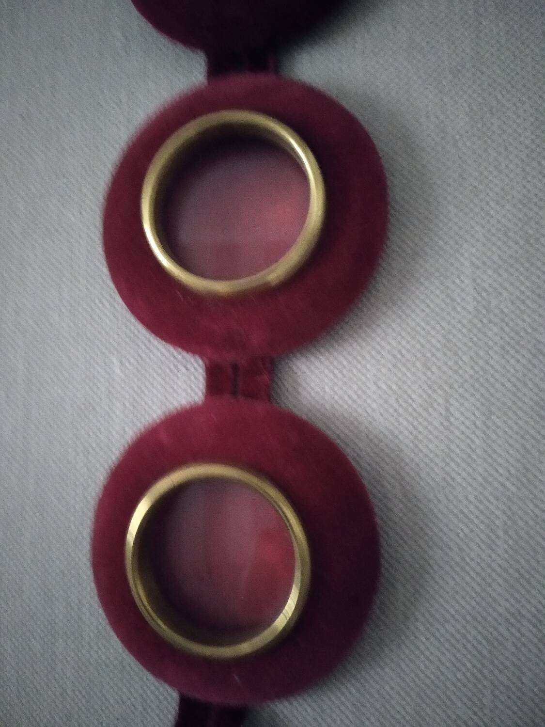 Velvet medallion frames