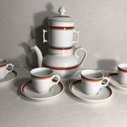 Théière Pillivuyt et 4 tasses céramique vintage