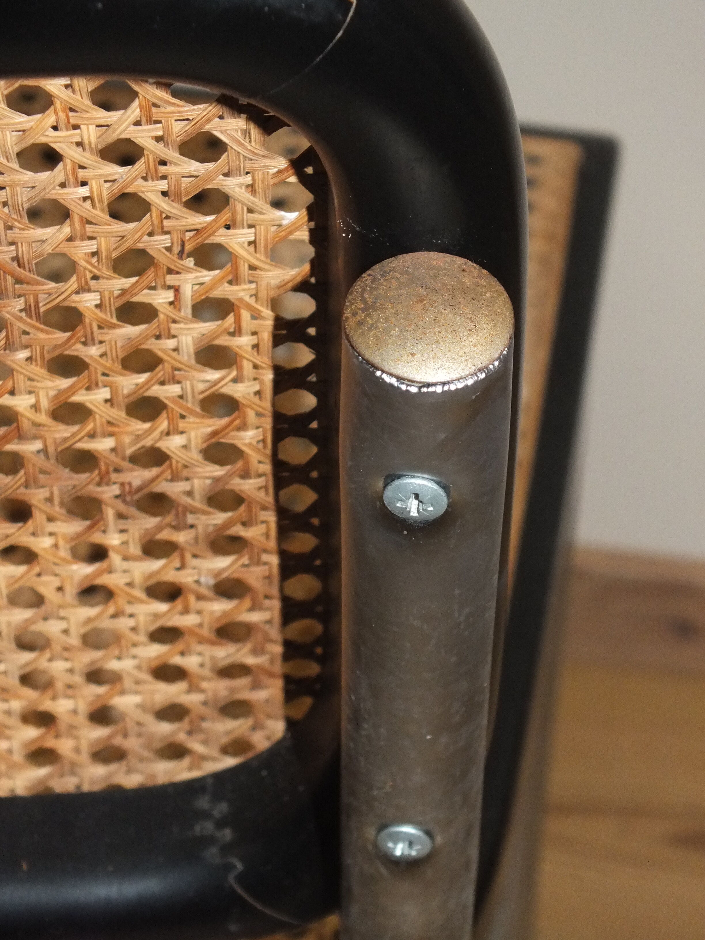 Cesca B32 black chair by Marcel Breuer