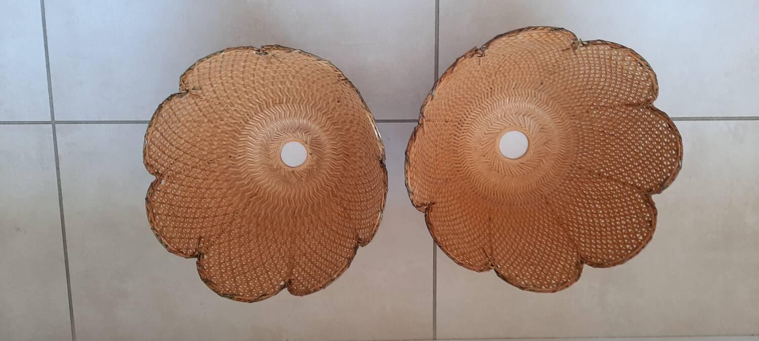 Set of 2 vintage wicker hanging decorations
