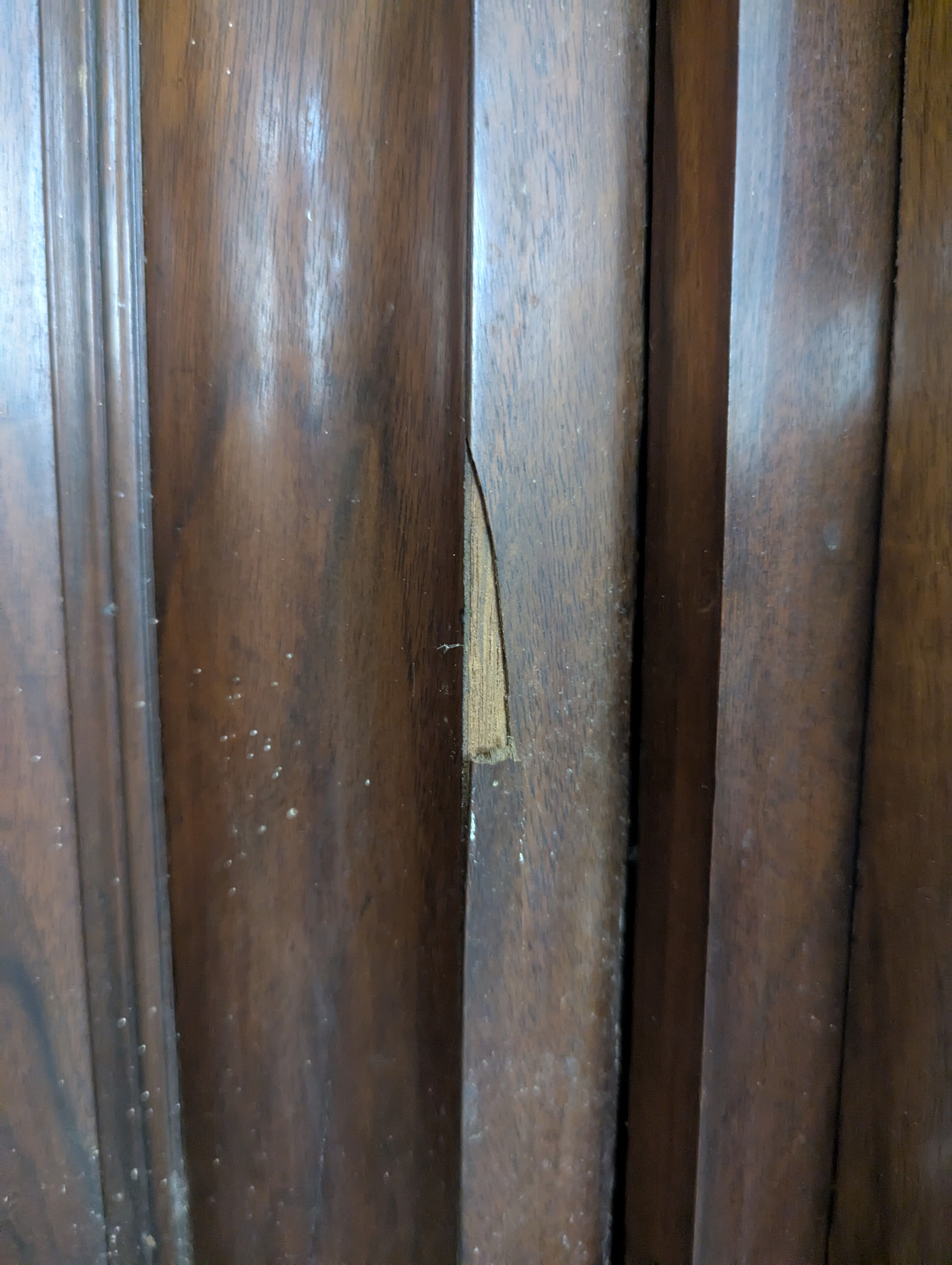 Kussenkast rosewood wardrobe from the late 17th century