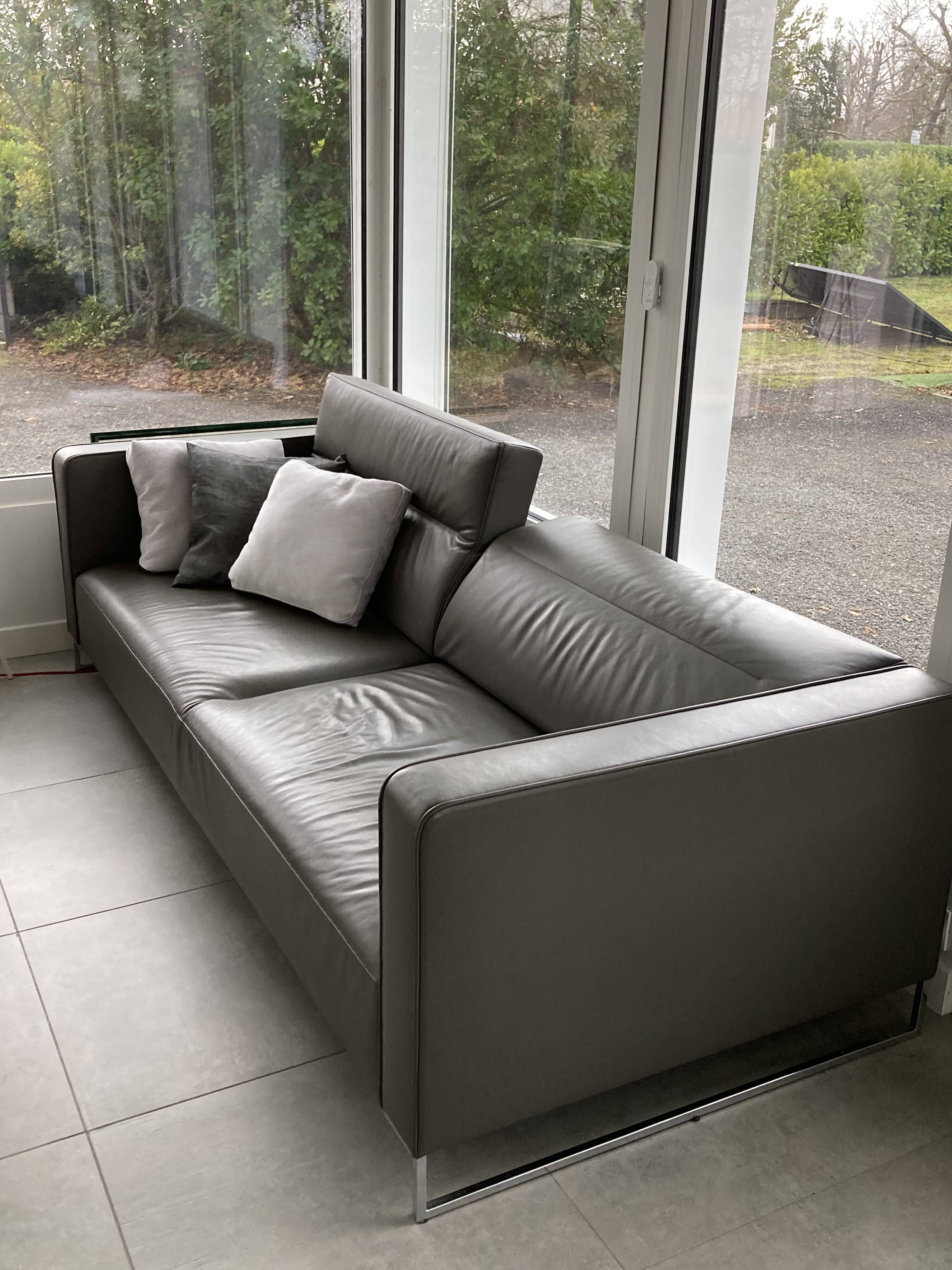 Urban Canapé – Didier Gomez for Ligne Roset – Anthracite grey leather