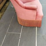 Pink velvet toad armchair with fringes