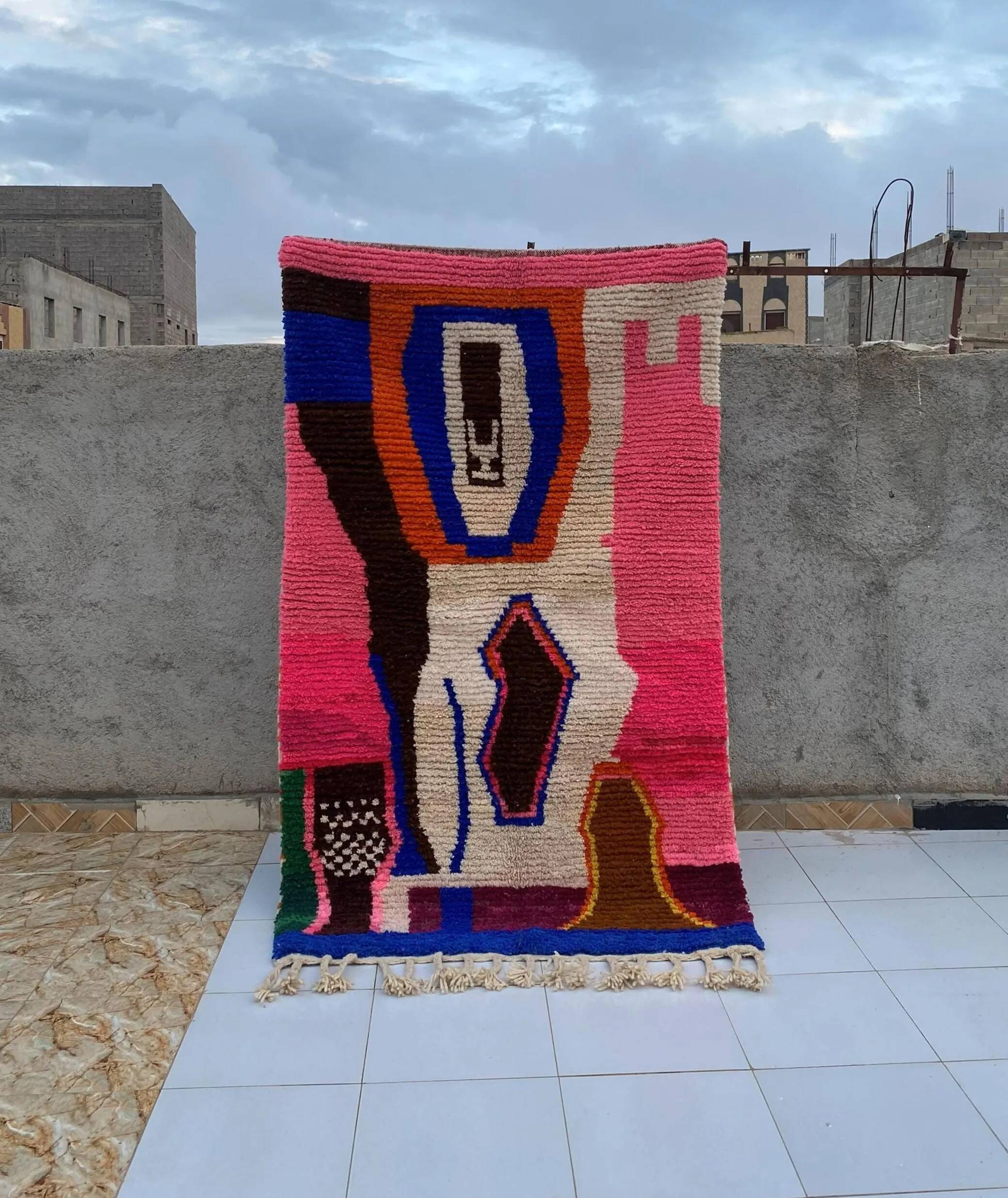 Handmade traditional carpet 250cm x 150cm Moroccan