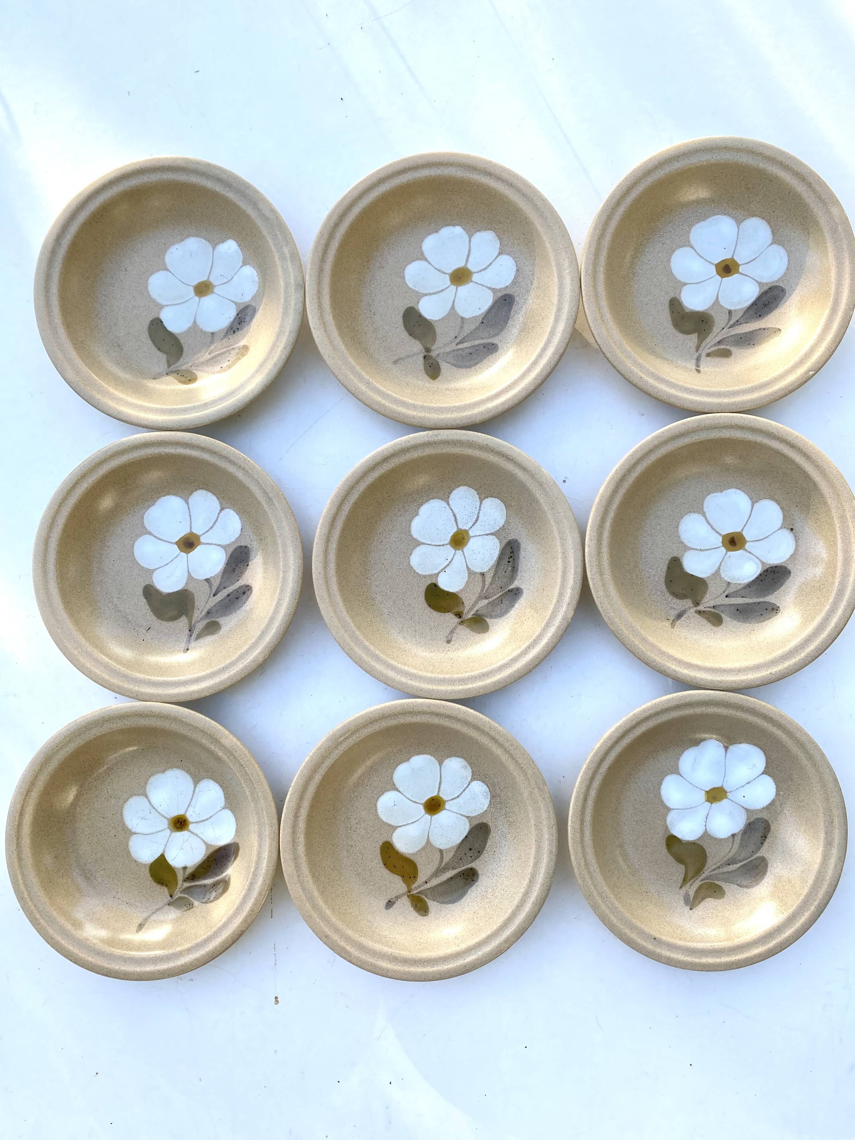 Saint Amand flowered soup plates