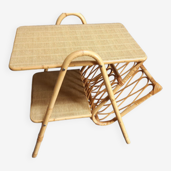 Rattan magazine door table