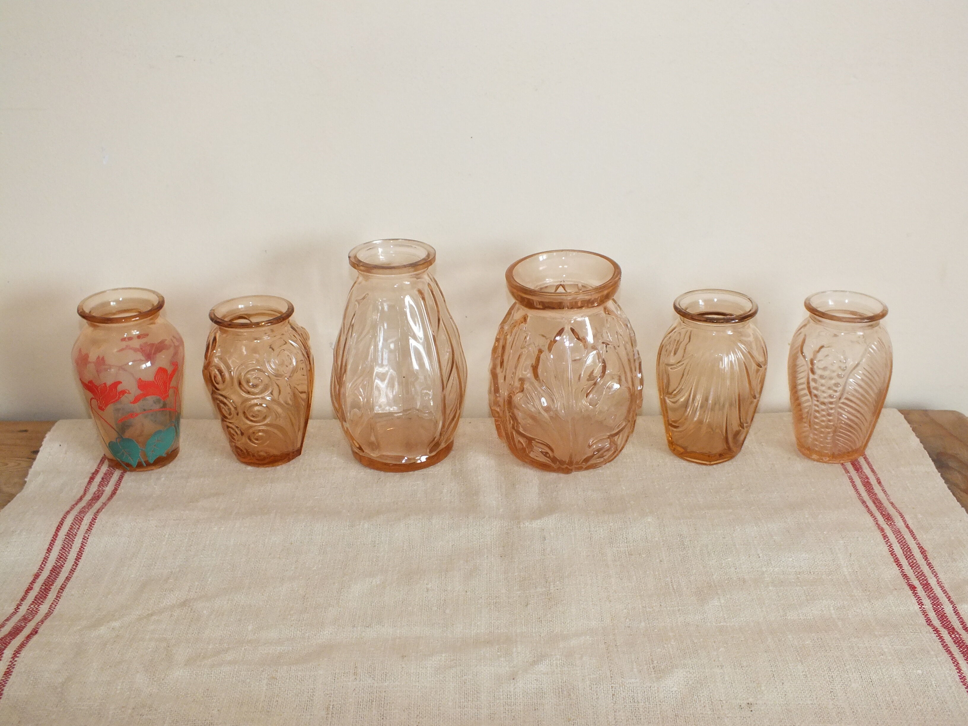 Set of 6 bulb or hyacinth vases in pink molded glass
