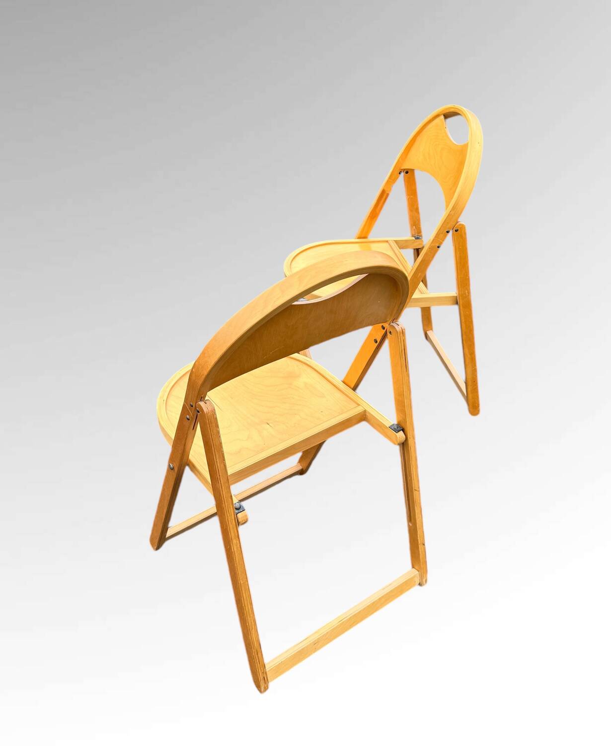 Paire de chaises pliantes  OTK 26 et 27, 1960-1970
