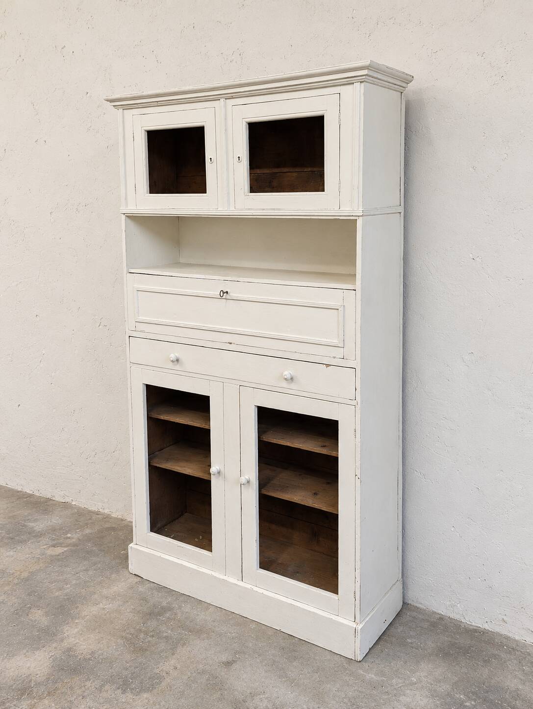 Antique kitchen cupboard / bookshelf, off-white patina