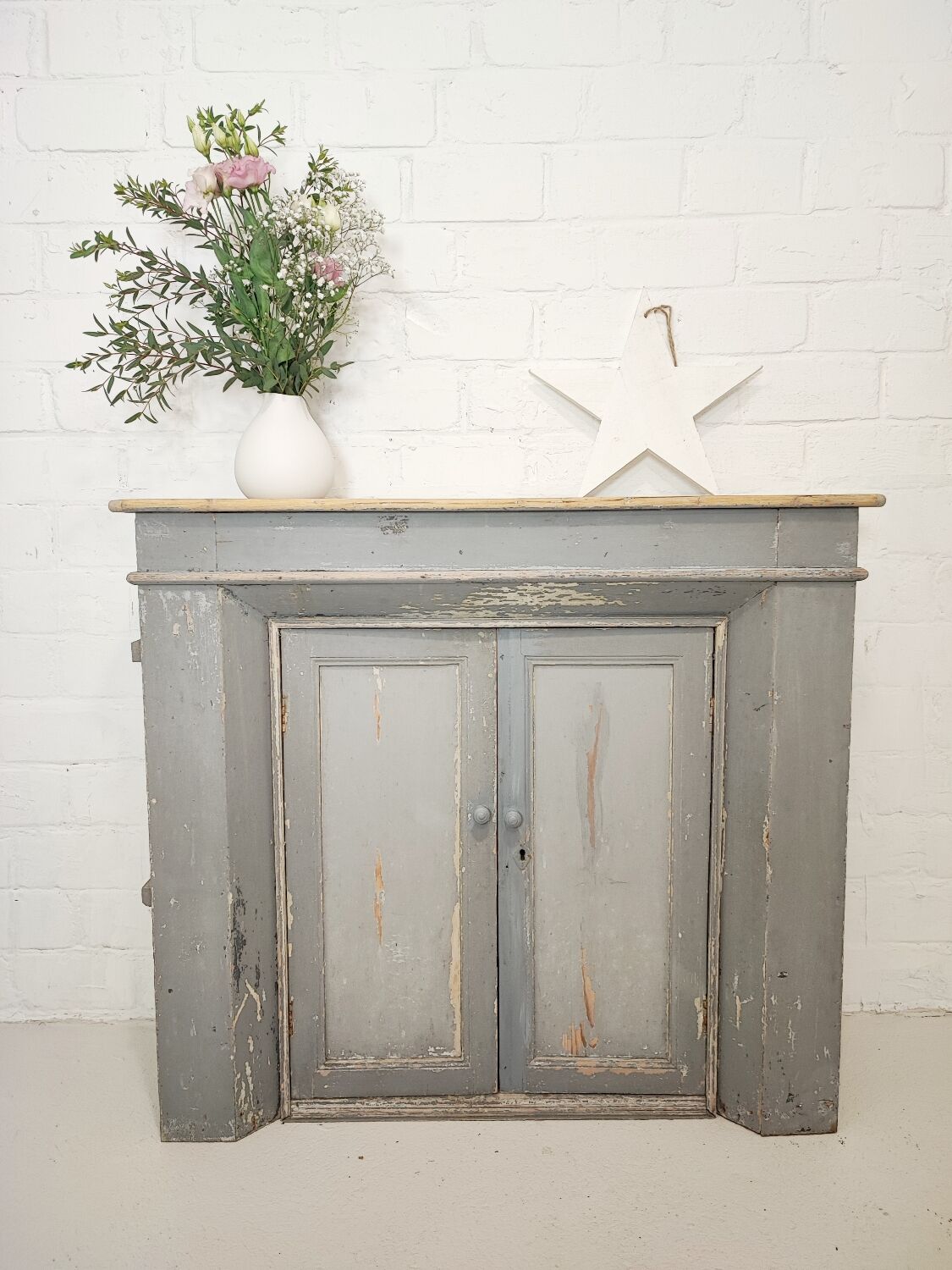 Storage cabinet