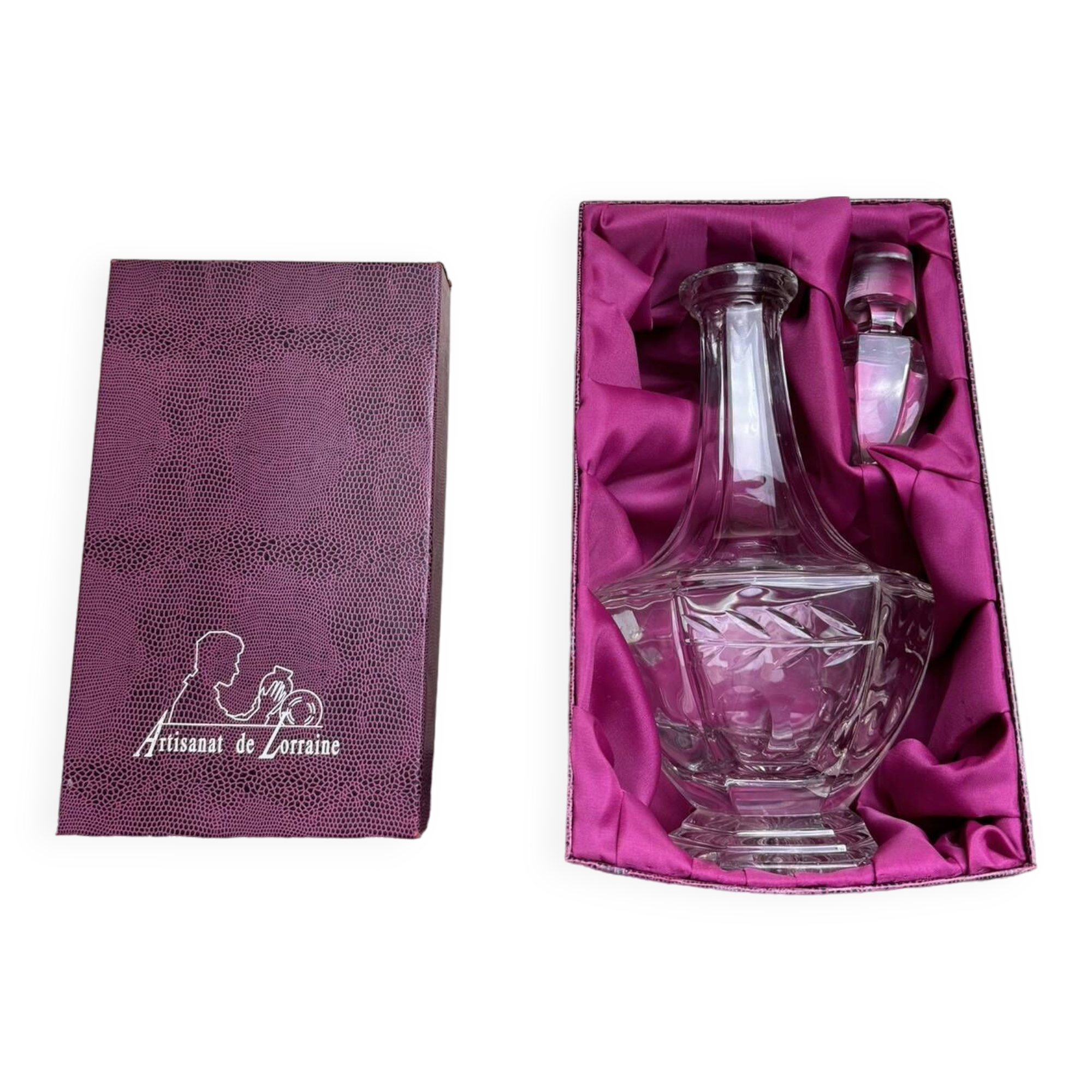 Cristal de Lorraine: wine carafe with original box