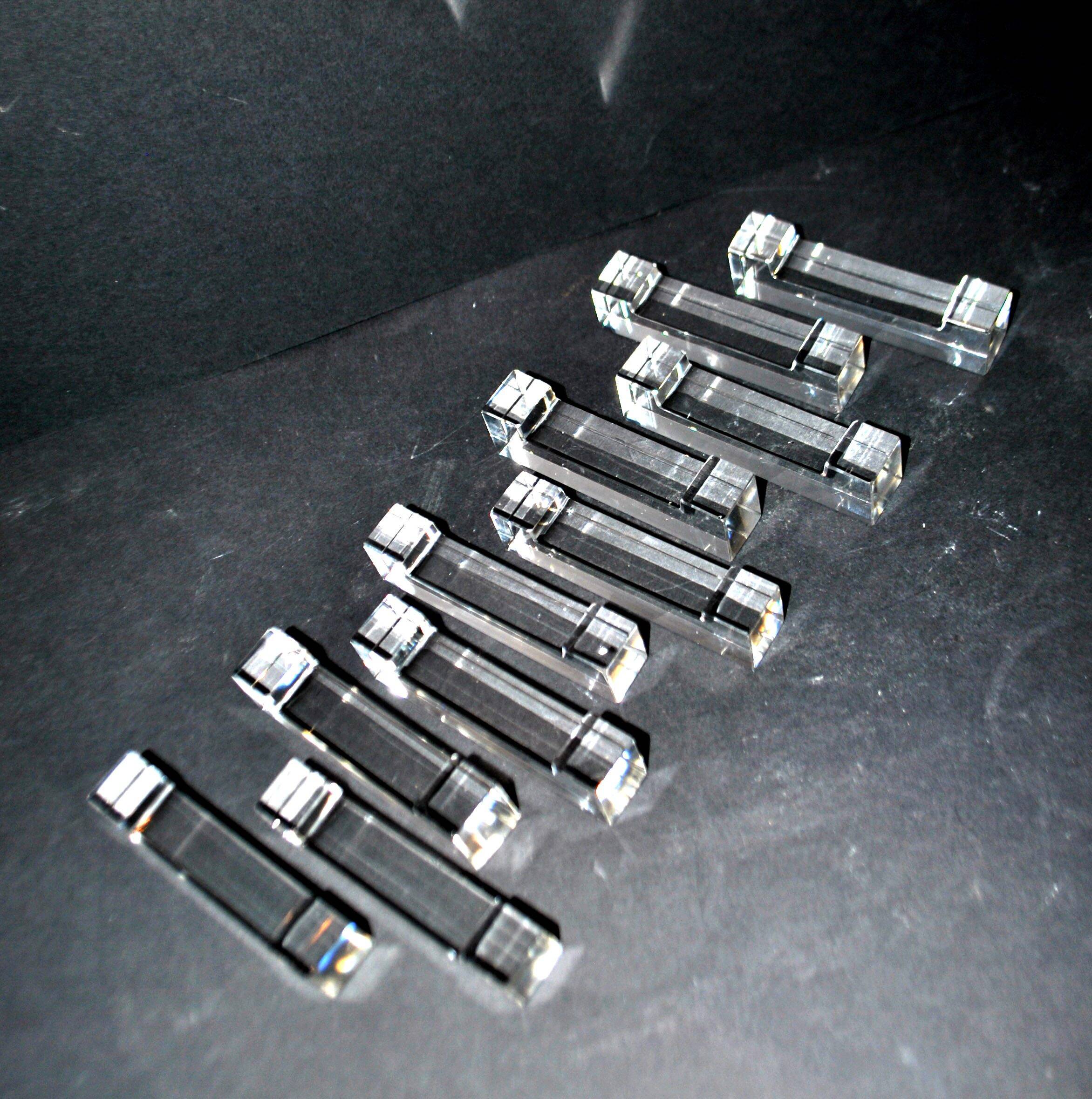 Set of 10 designer crystal knife rests, minimalist style