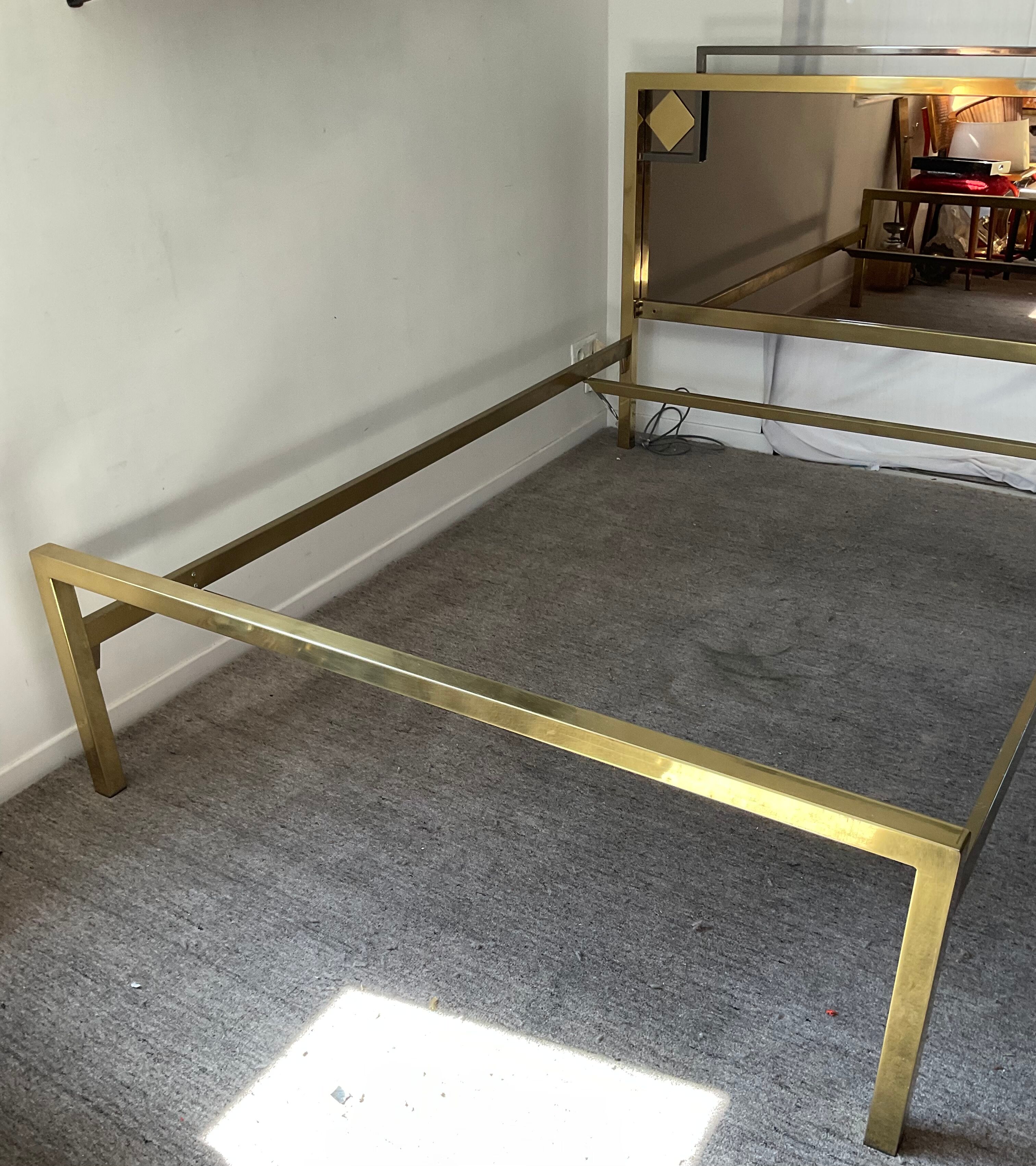 Belgo Chrome gold bed from the 1970s