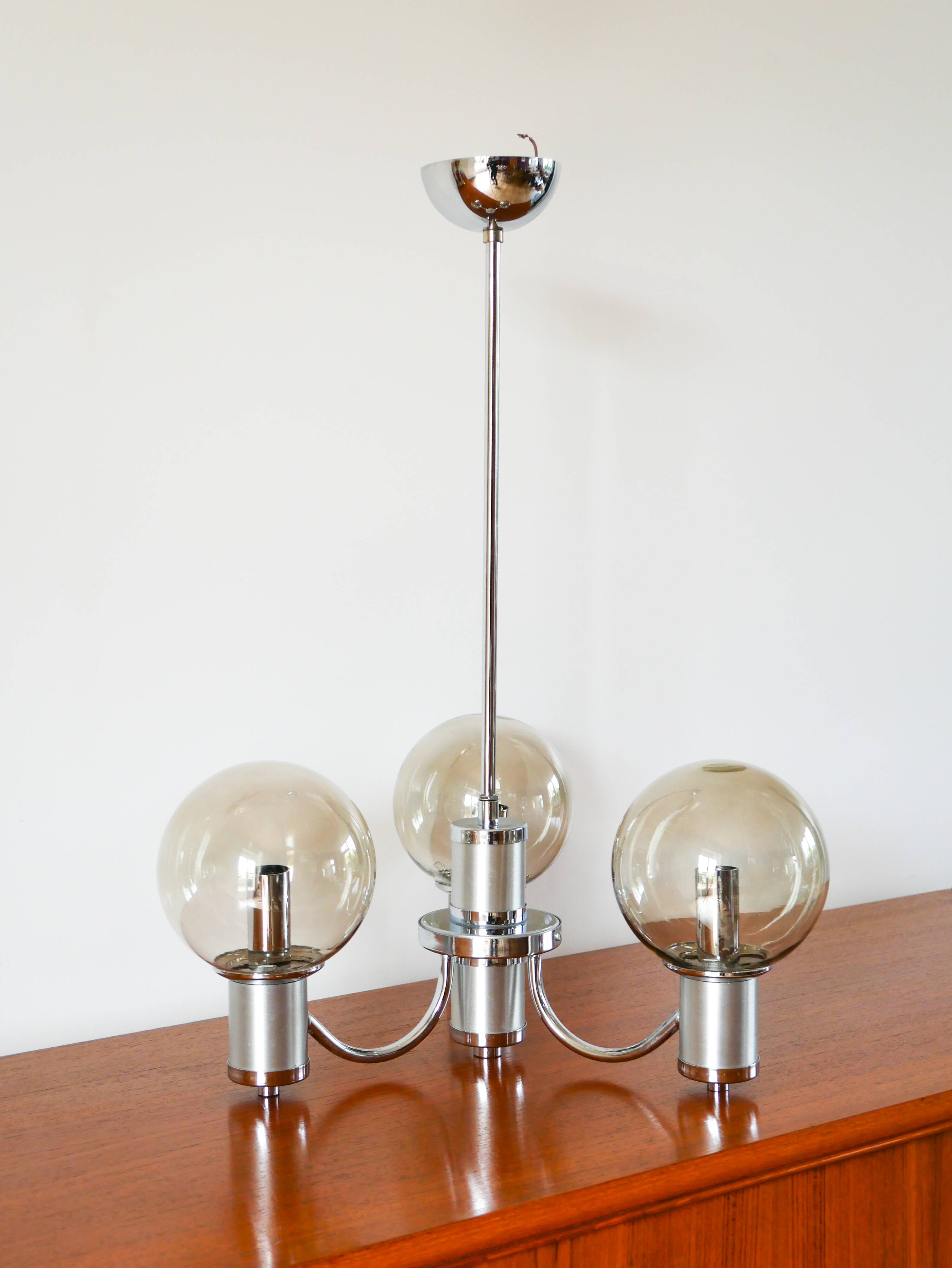 Three-branched chandelier, in chrome and smoked glass globes, Design, 1970