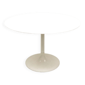 Space age round dining table designed by Alexander Begge for Casala