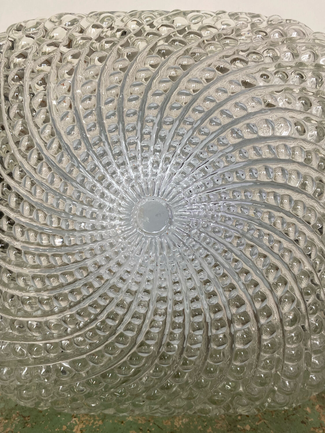 Plafonnier applique en verre dépoli 70's