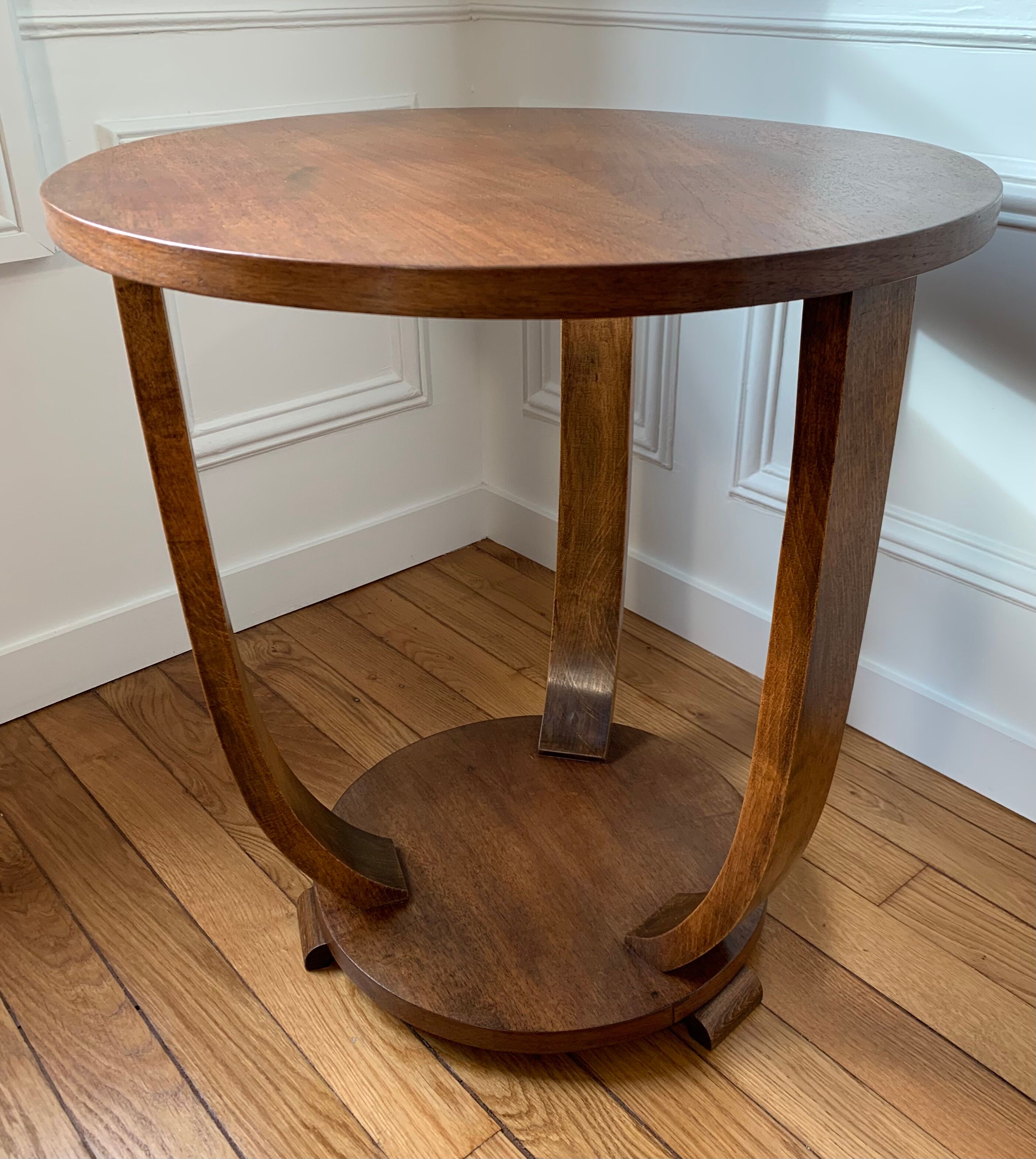 Pedestal table art deco