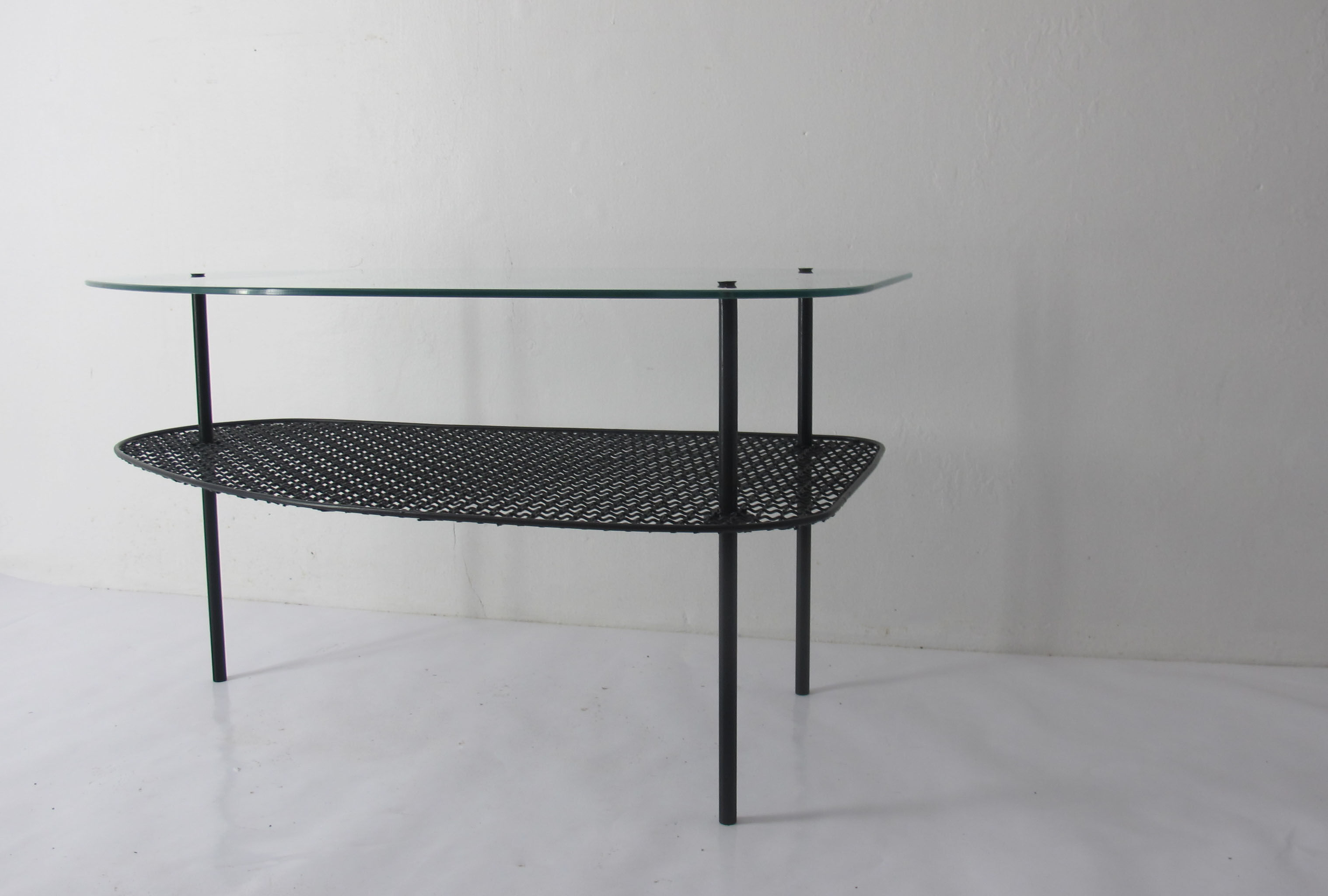 Tripod coffee table