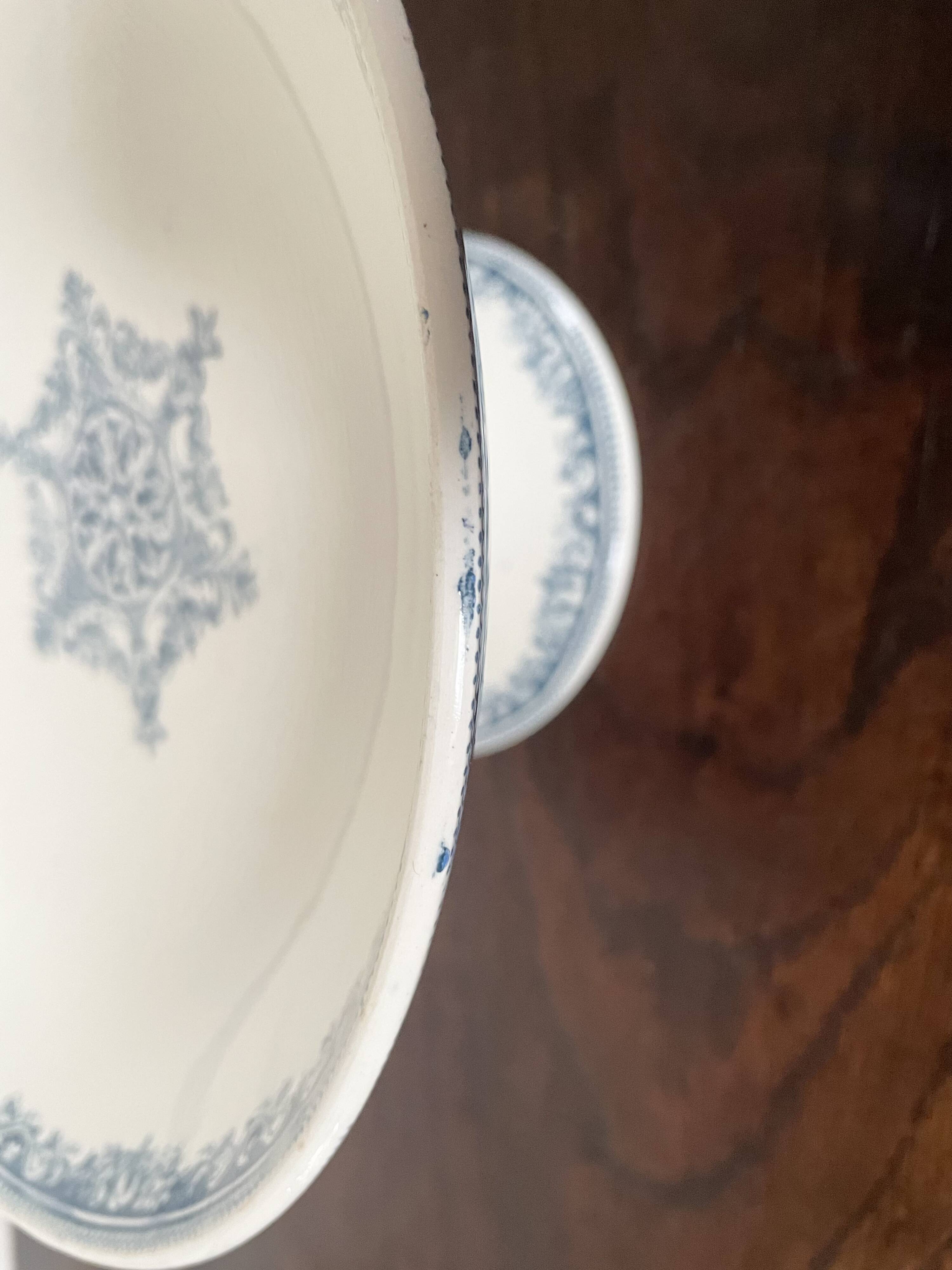 Iron earth fruit bowl, garland model