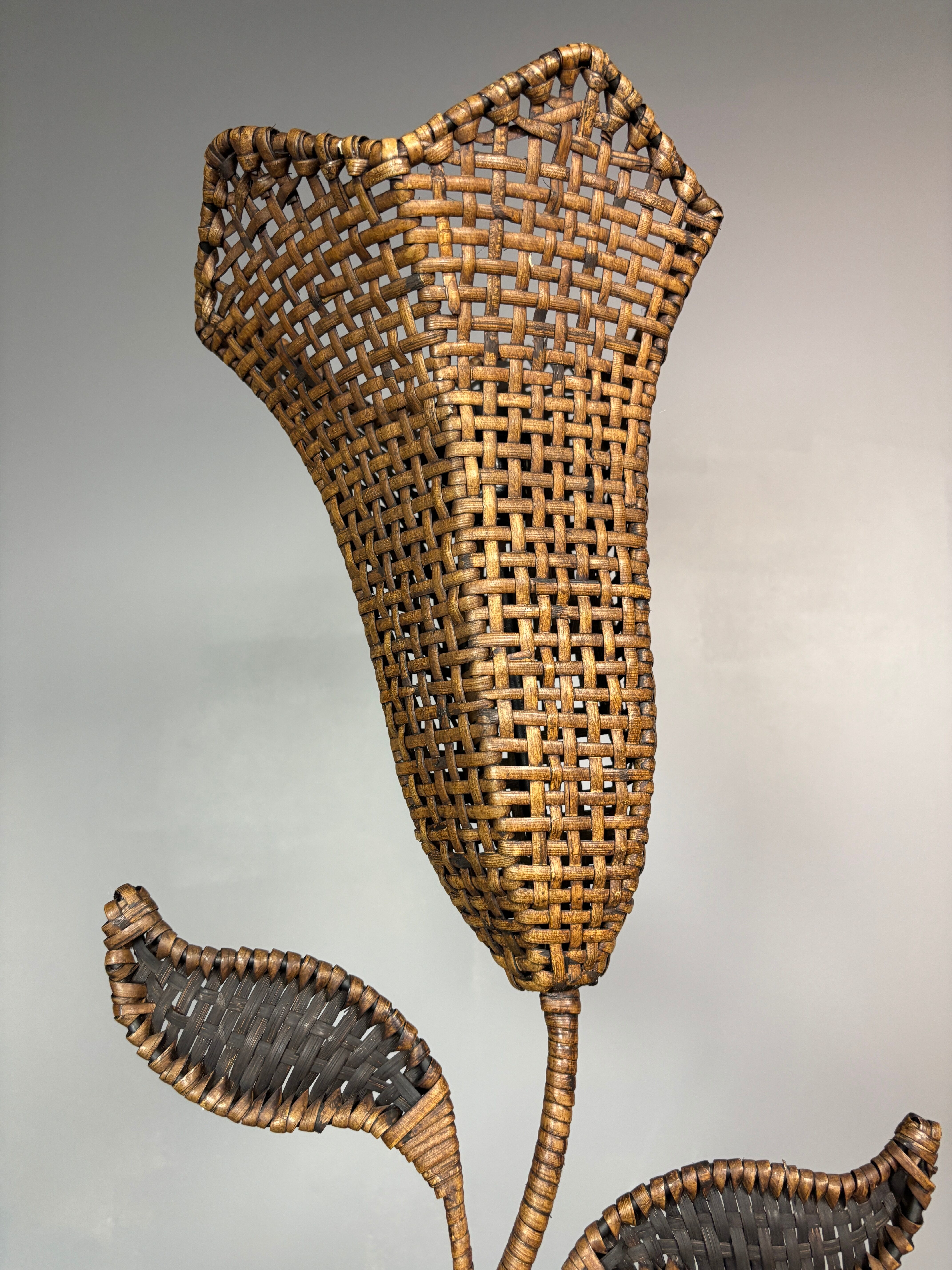 Large midcentury rattan wicker flower table lamp, 1960s