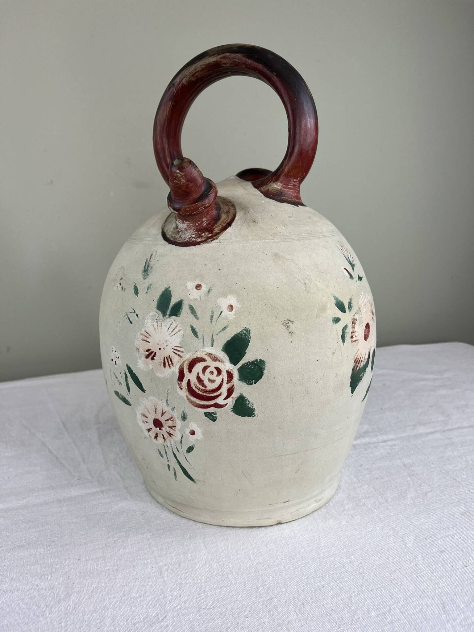 Gargoulette en grès décoré