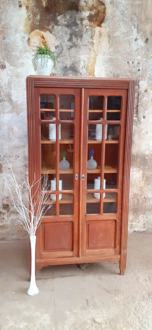 Armoire parisienne vitrée