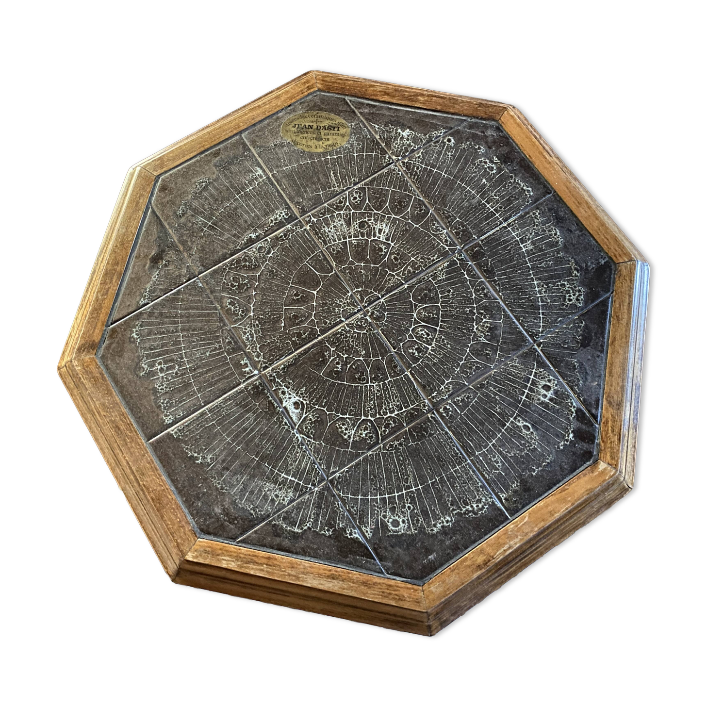 Octagonal coffee table signed by Jean D’Asti