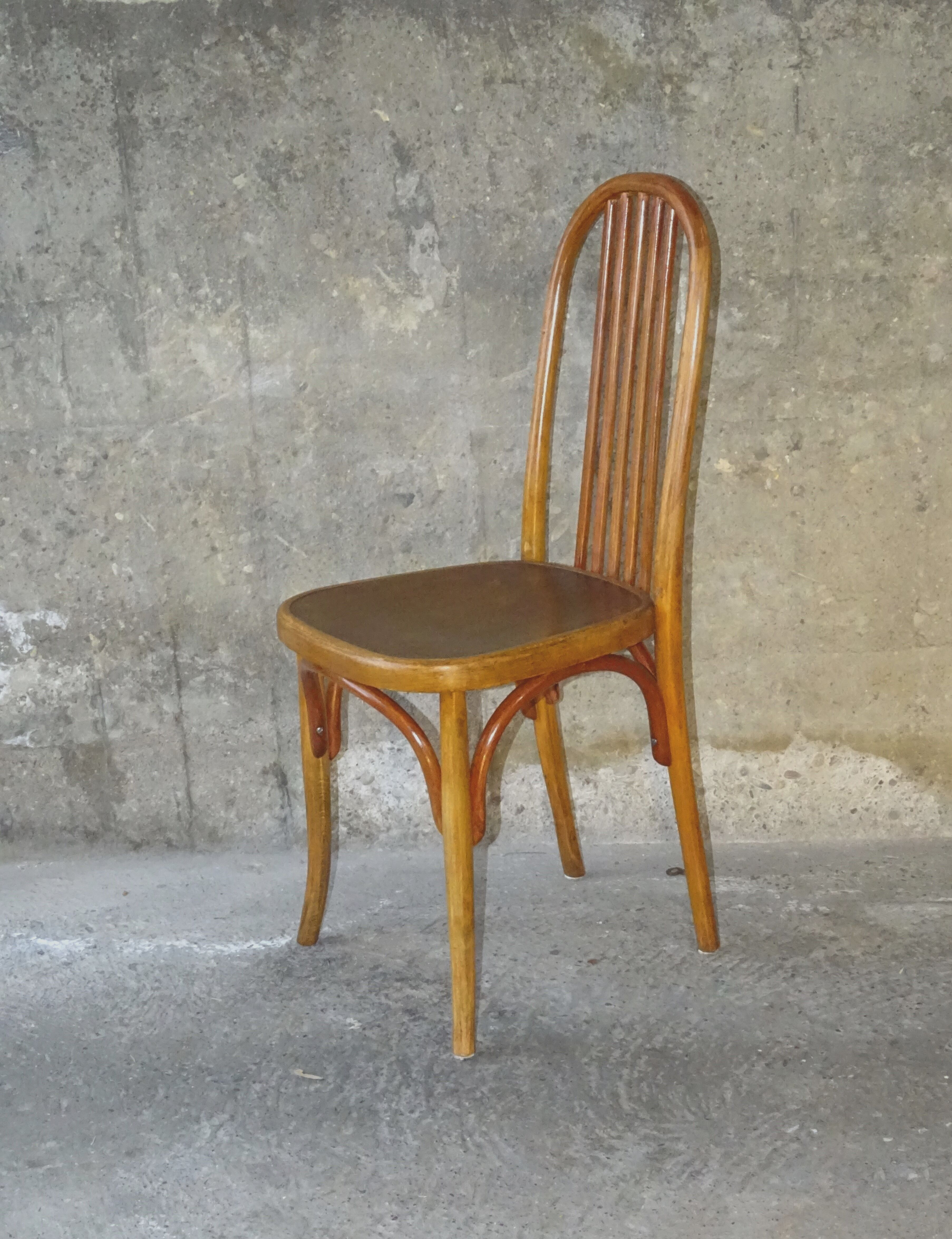 2 Fischel chairs N°196 around 1930 wooden seat- 5 bars