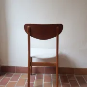 Set of 5 Scandinavian teak chairs from the 1960s, with curved backrest.