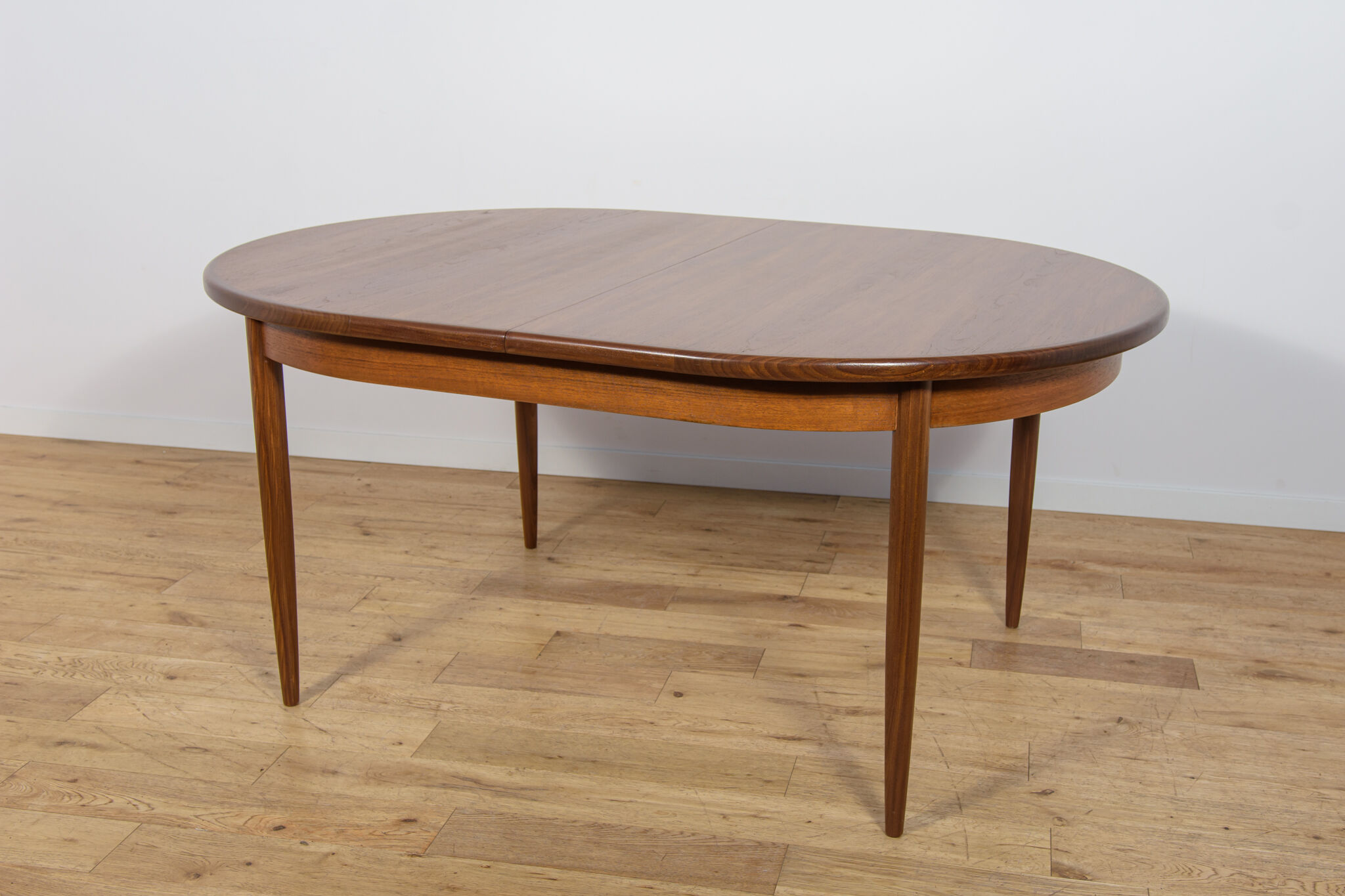 Mid-Century Modern Teak Oval Dining Table from G-Plan, United Kingdom, 1960s