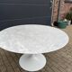 Table à manger ronde originale Knoll Tulip (137cm) Carrara