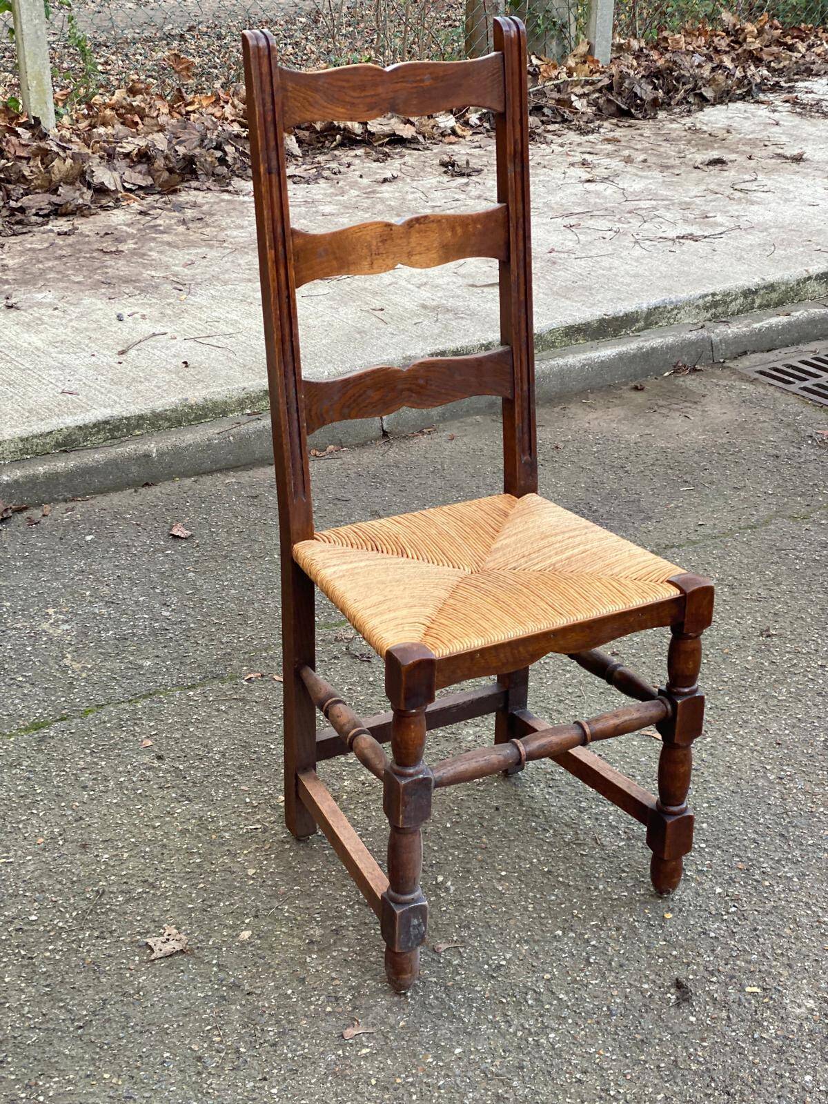 Solid wood dining chair with straw seat