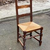 Solid wood dining chair with straw seat