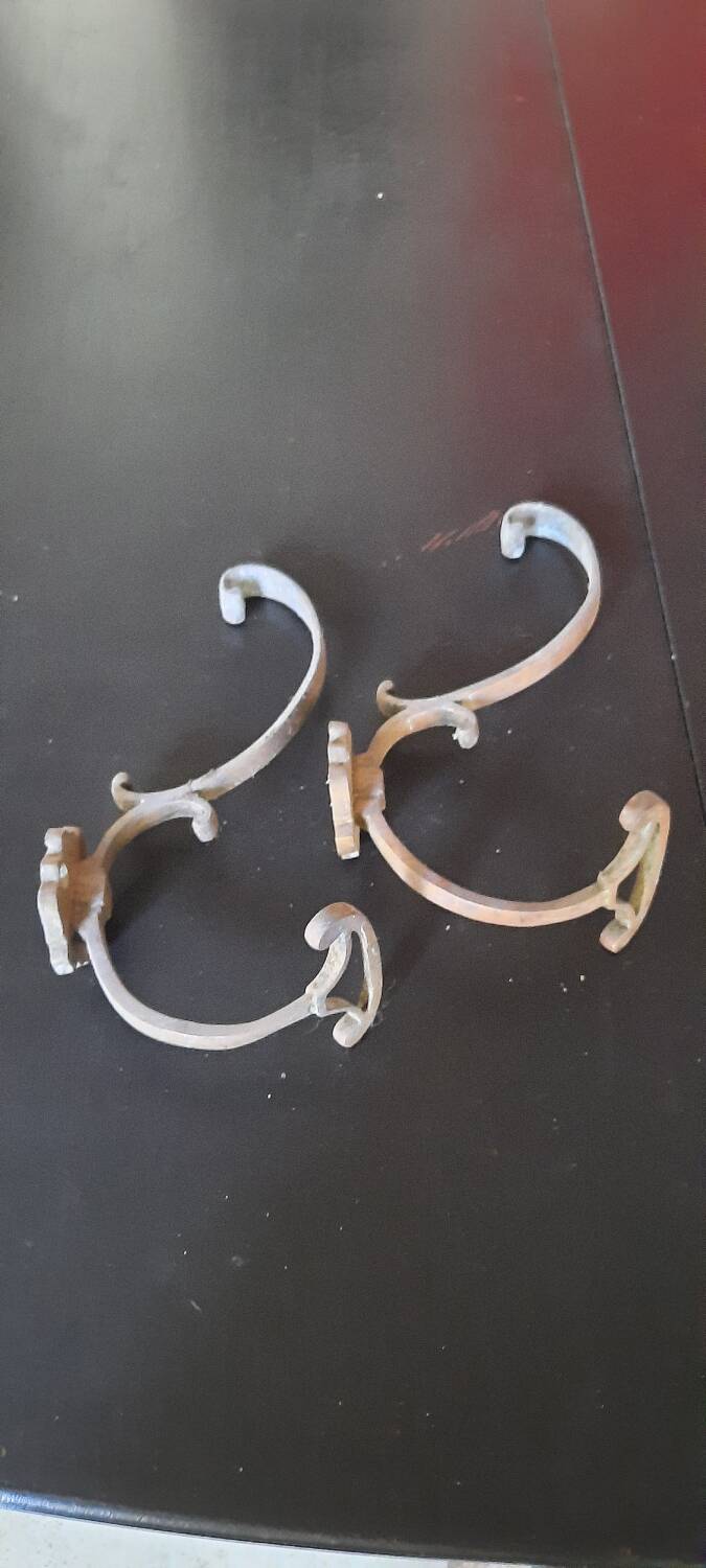 Set of 5 brass hooks