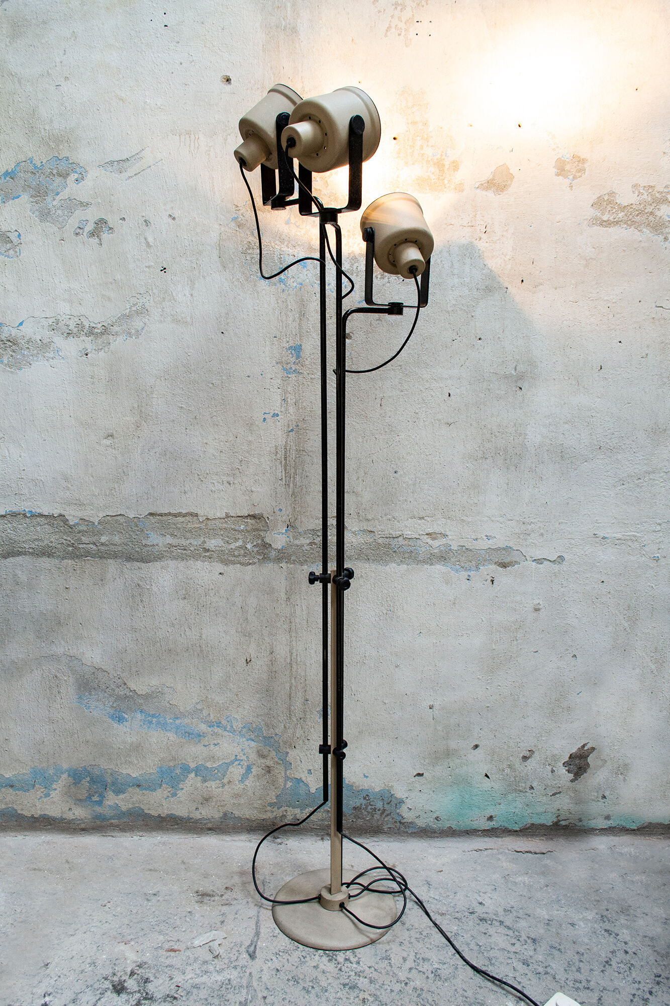Floor Lamp with 3 Lights P433 by Brusasco & Torretta for Luci Italia, 1970s