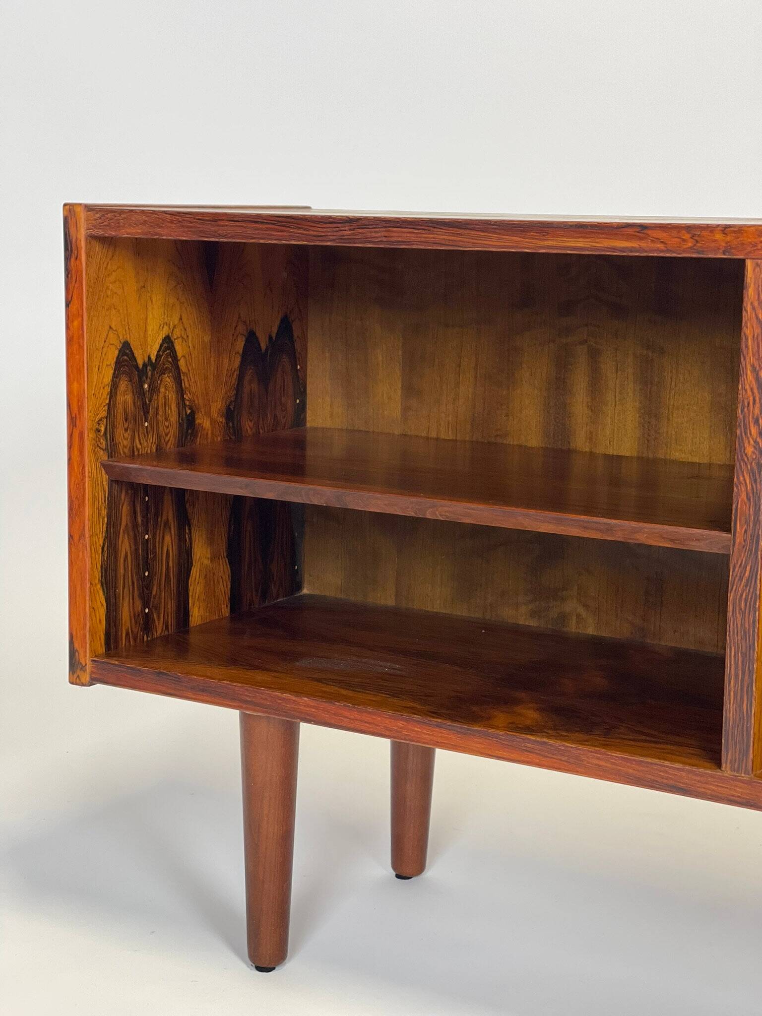 1960s Scandinavian low cabinet in rosewood