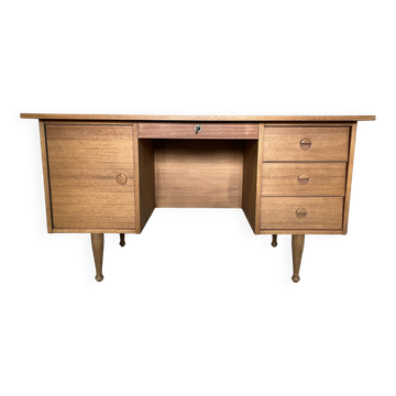 Scandinavian desk
