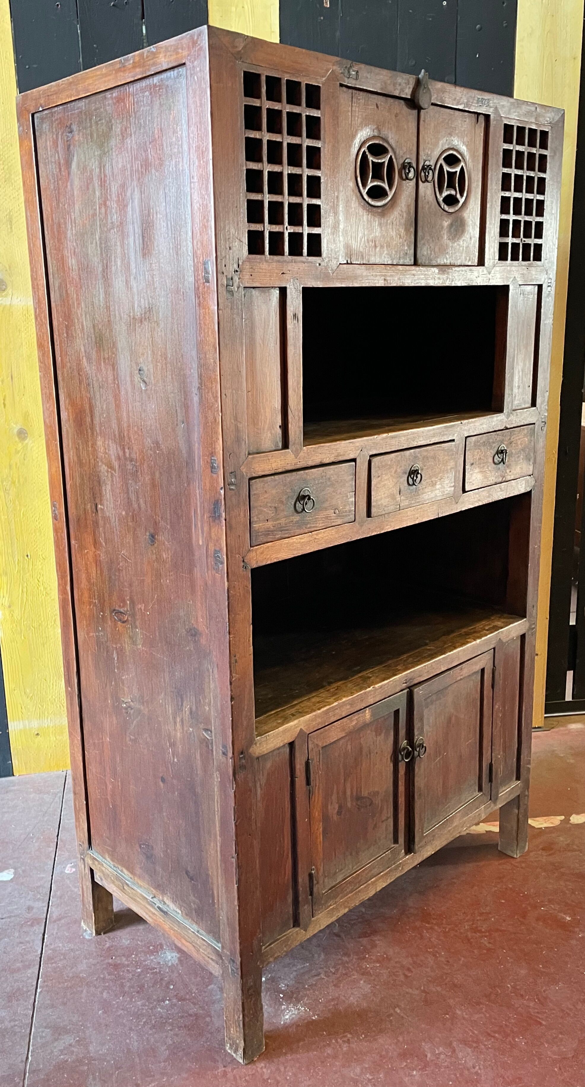 Chinese vessel cabinet 19th century in elm wood