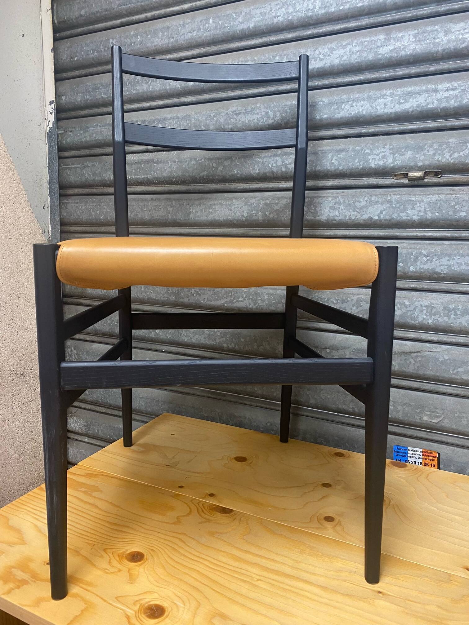 Superleggera chair by Gio Ponti - Cassina edition