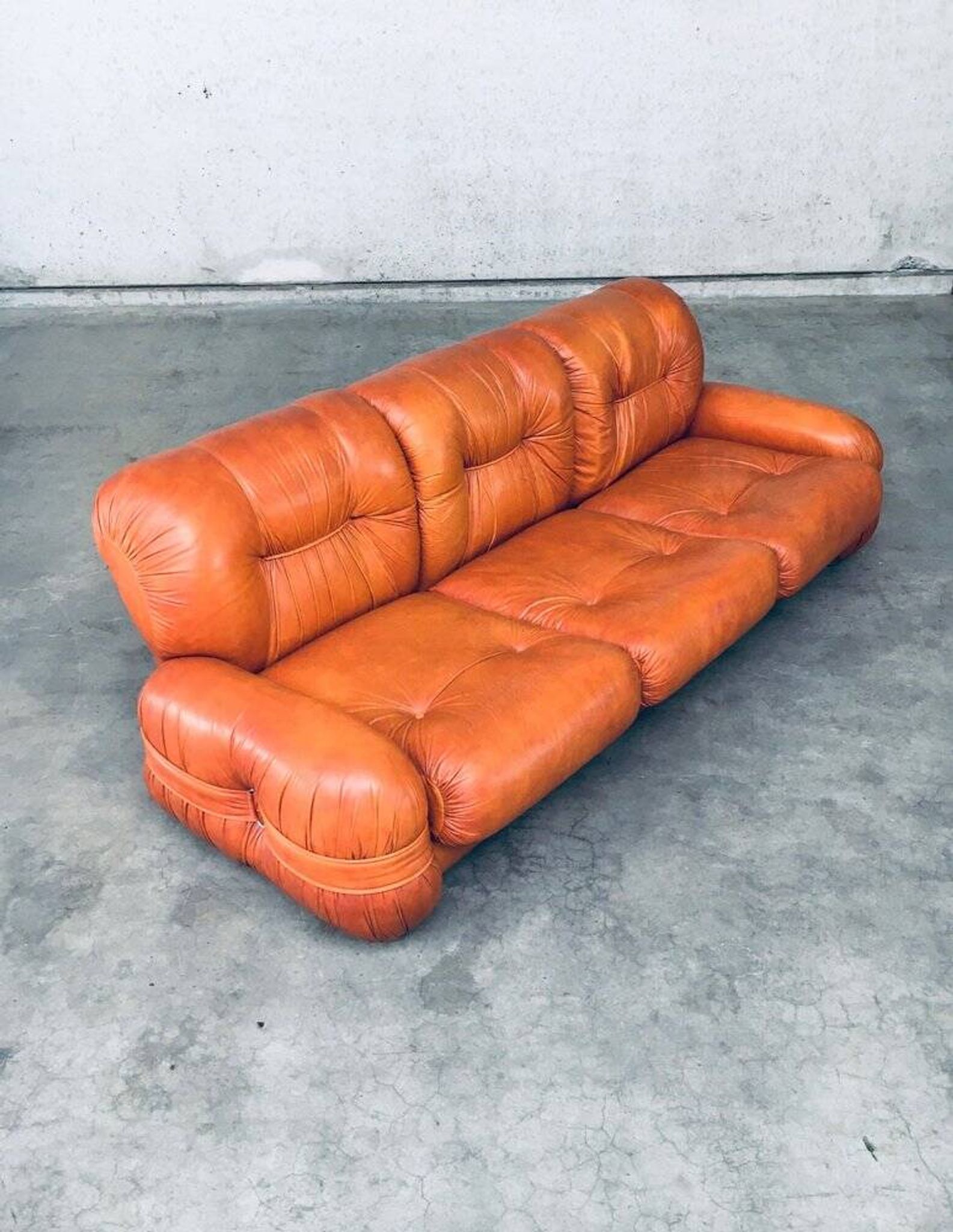 Mid-Century Modern Italian Leather 3 Seat Sofa, 1970s
