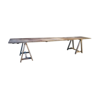 Table plateau sur tréteaux