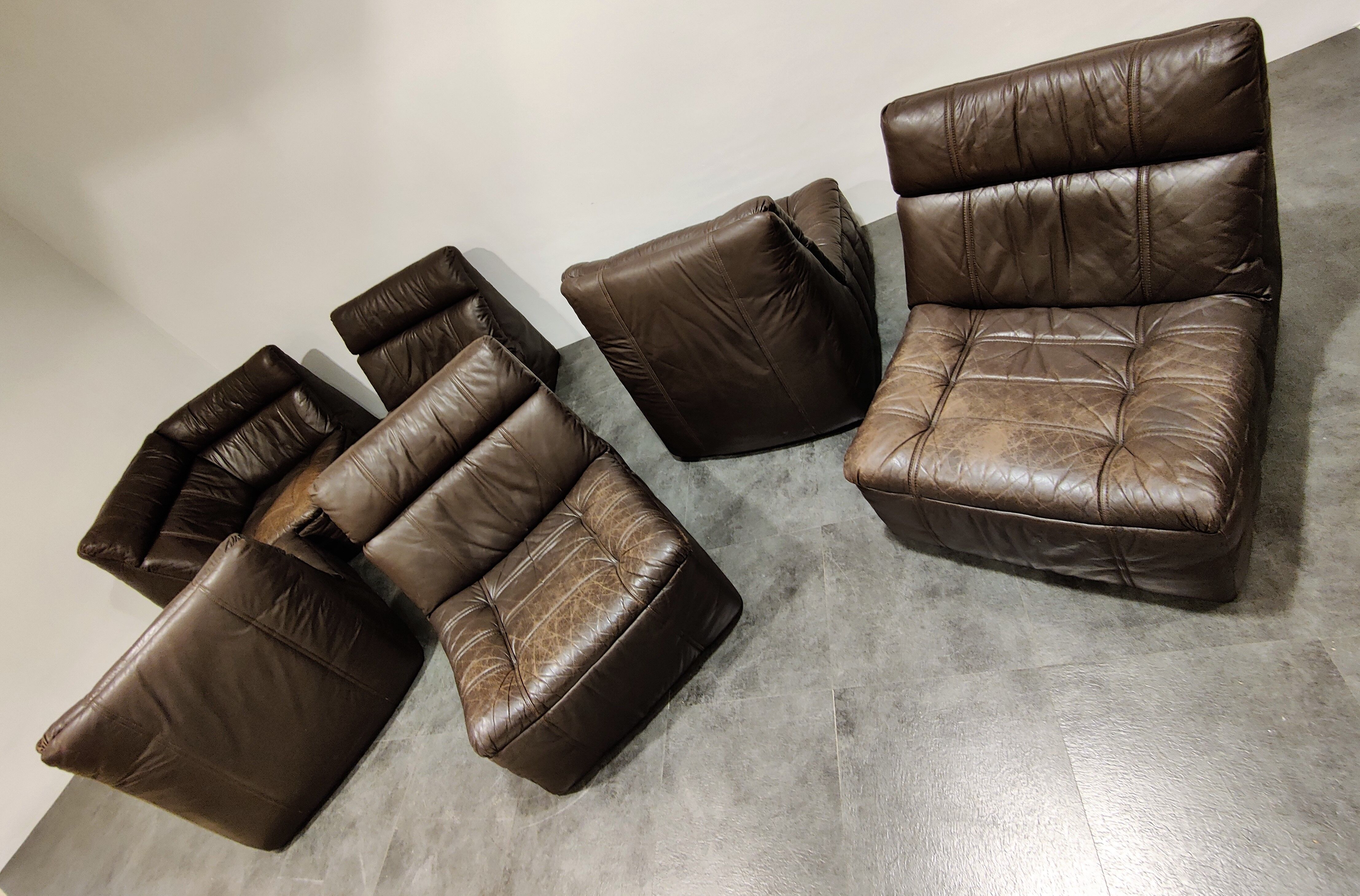 Vintage modular leather sofa by Rolf Benz 1970s