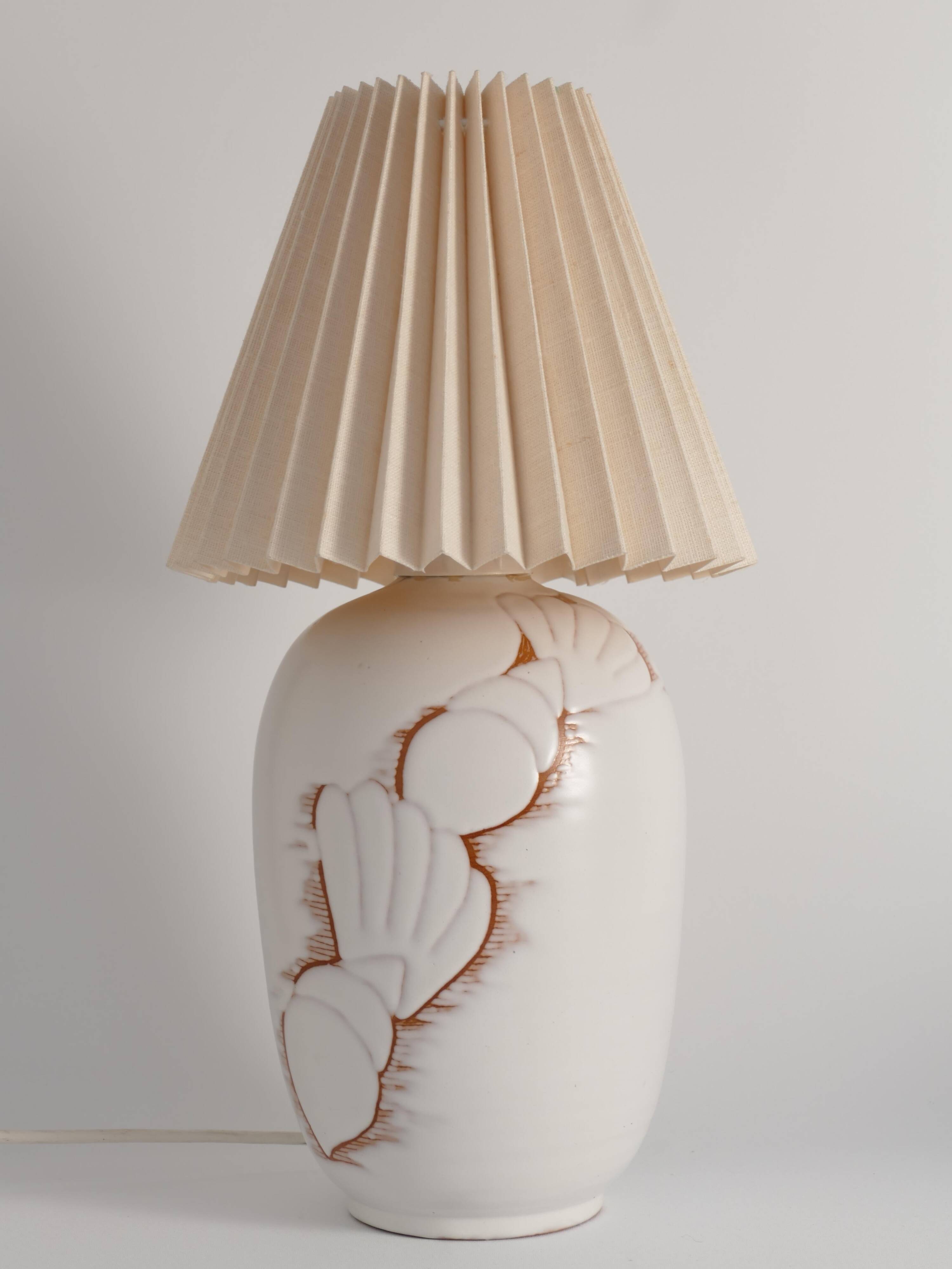 Art Deco White Seashell Motif Table lamp By Anna Lisa Thomson, Upsala Ekeby