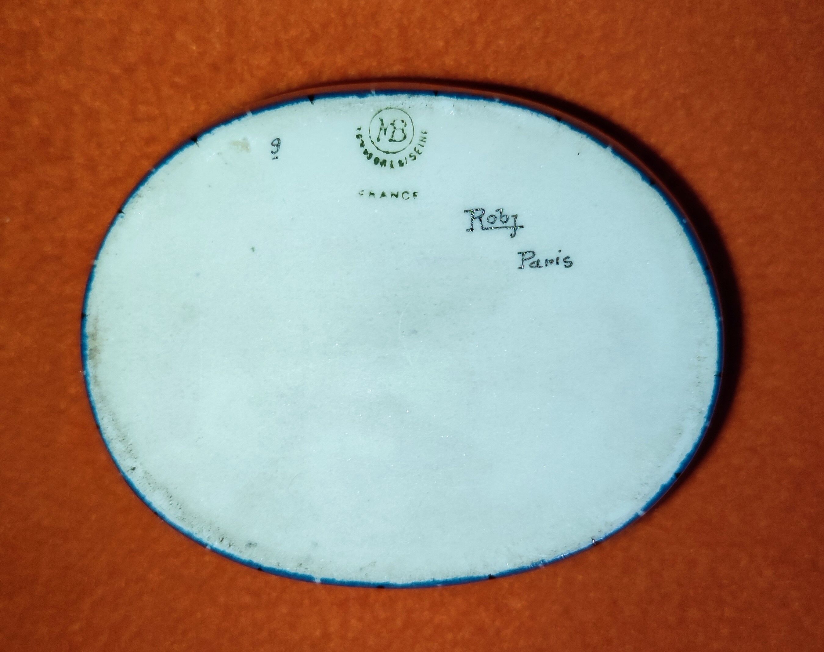 Art-Deco “ROBJ” candy box