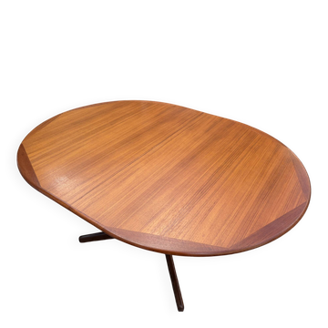 Table ovale en teck extensible deux rallonges, style Baumann