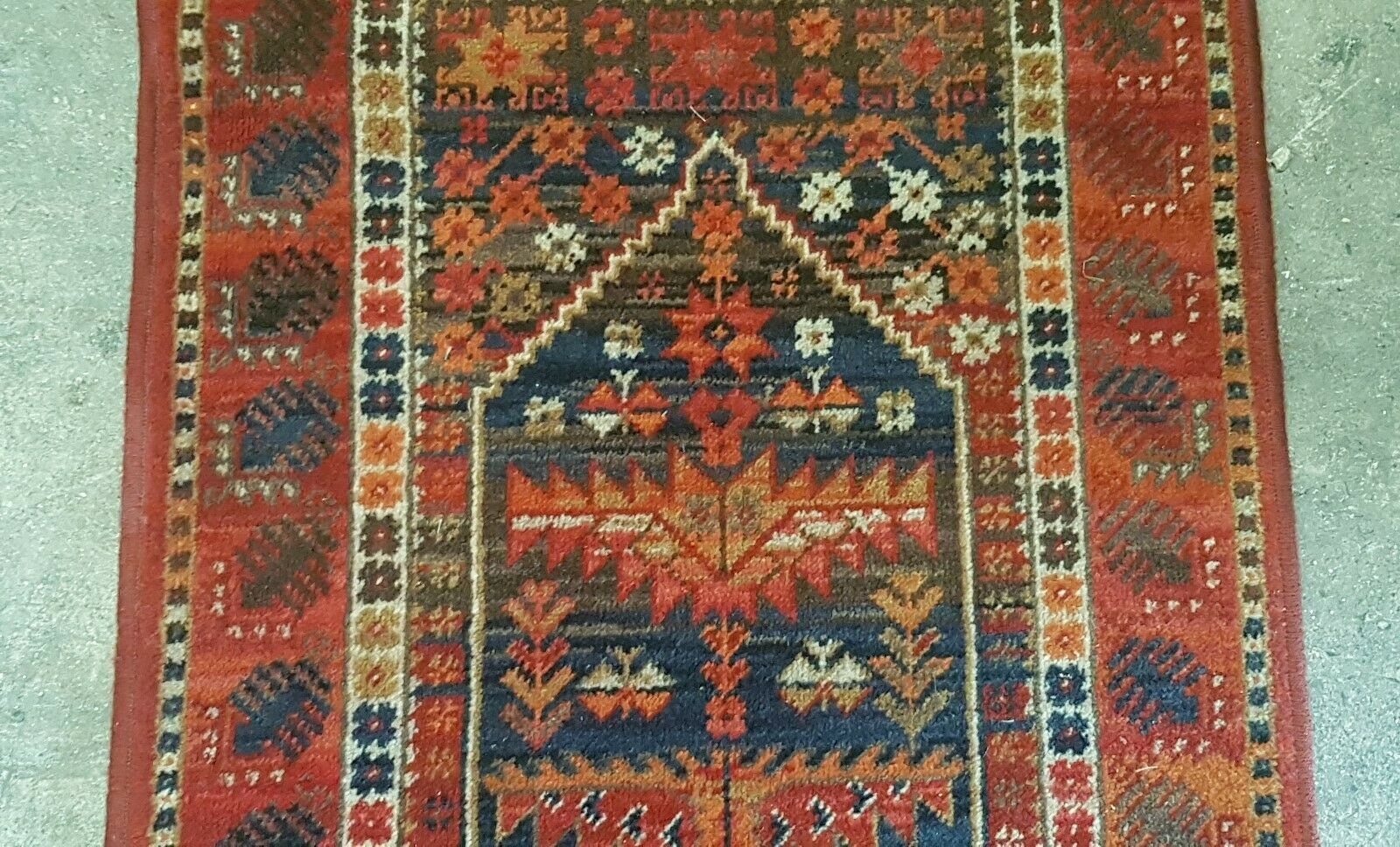 Louis de Poortere Size 70 x 139 pure wool prayer mat