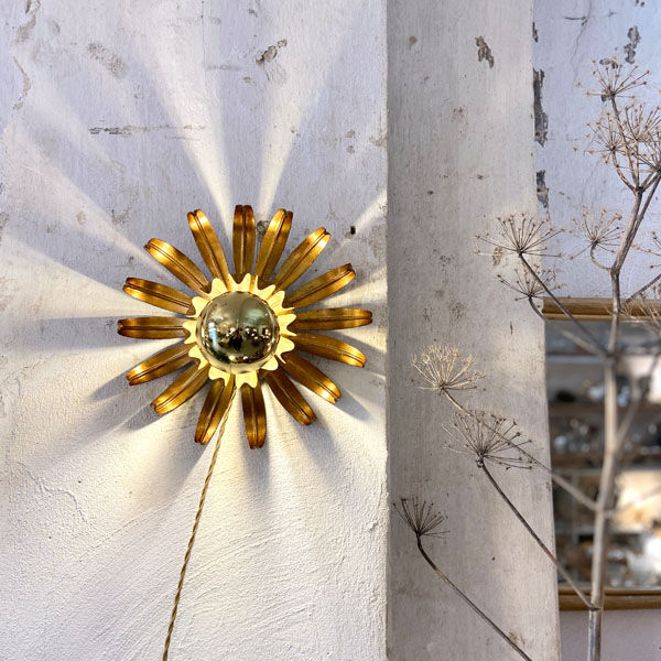 Sconce golden sun leaf