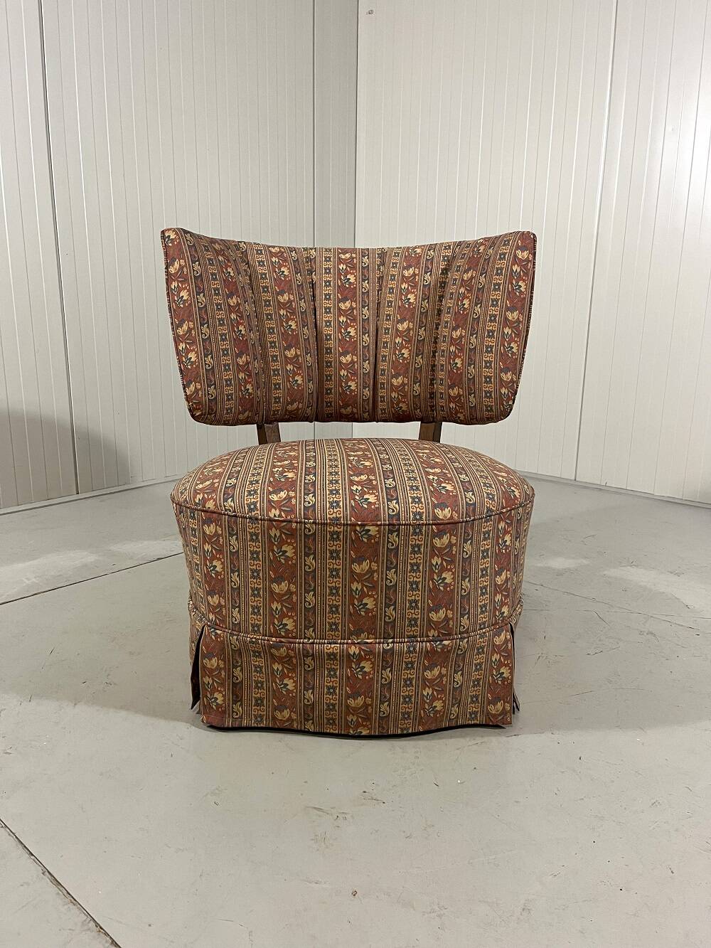 Chauffeuse scandinave en tissu, années 1950