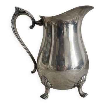 Victorian style water jug with ice spout